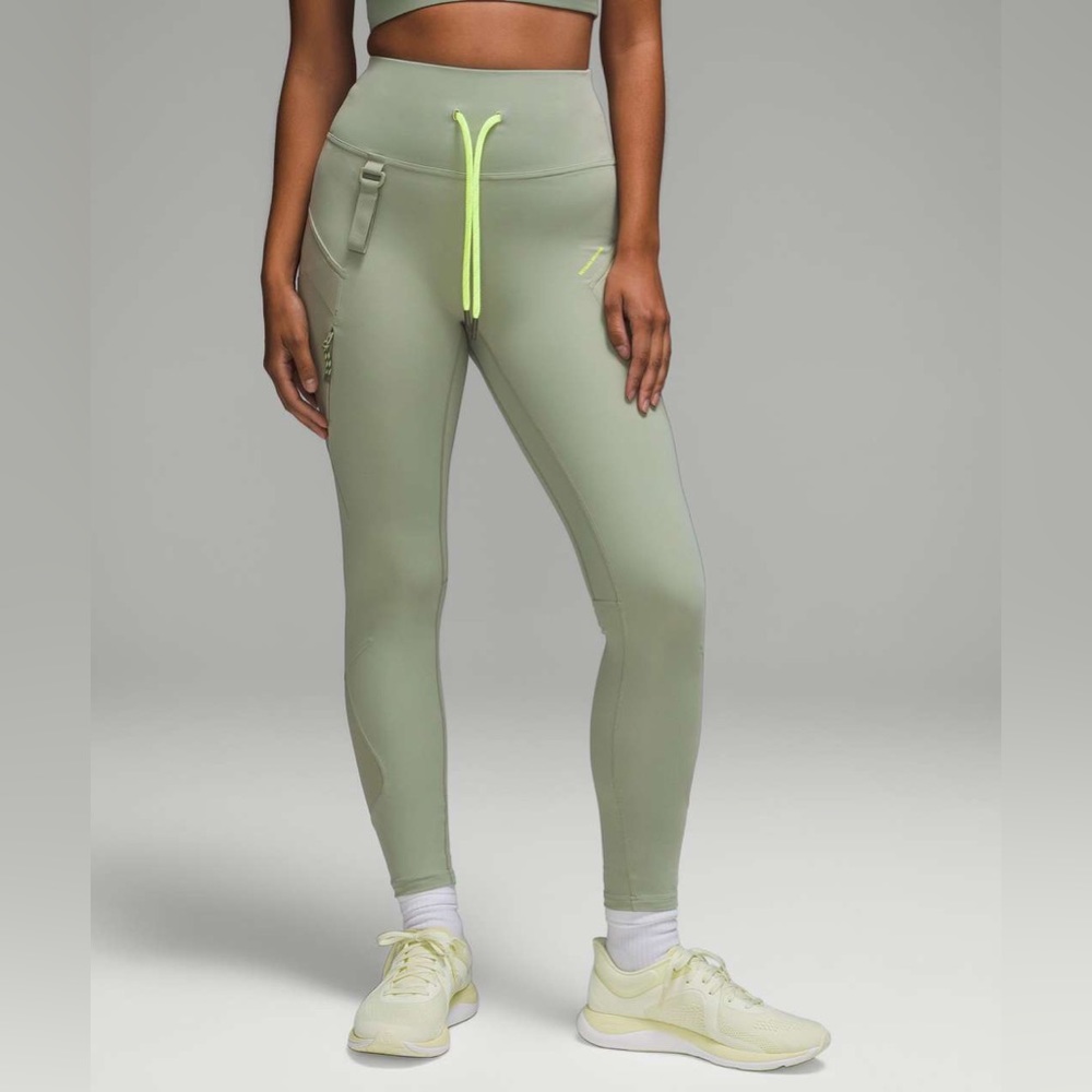 Lululemon - Cargo Super High Rise Hiking Tight 25”